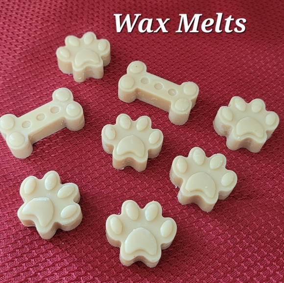 Pet Lovers Paw Print Wax Melts  Scented 8 Paws - Picture 1 of 2